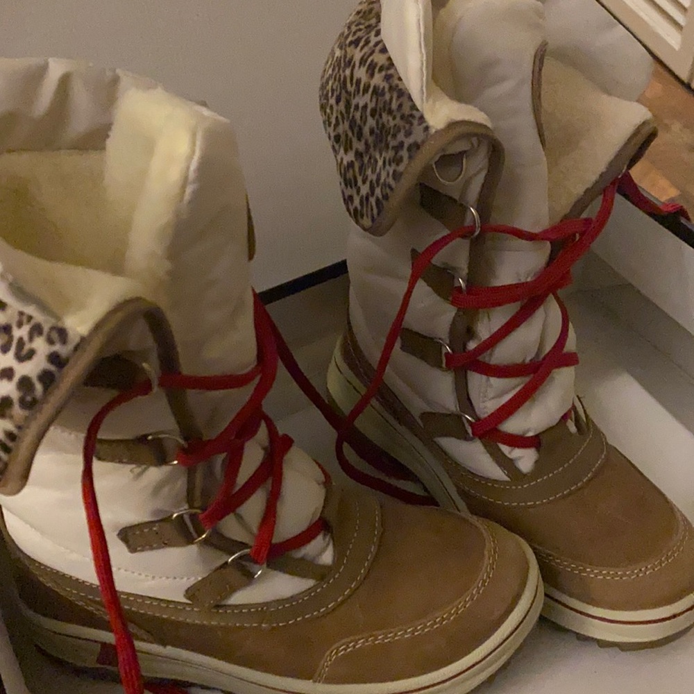 Santana Canada Size 7